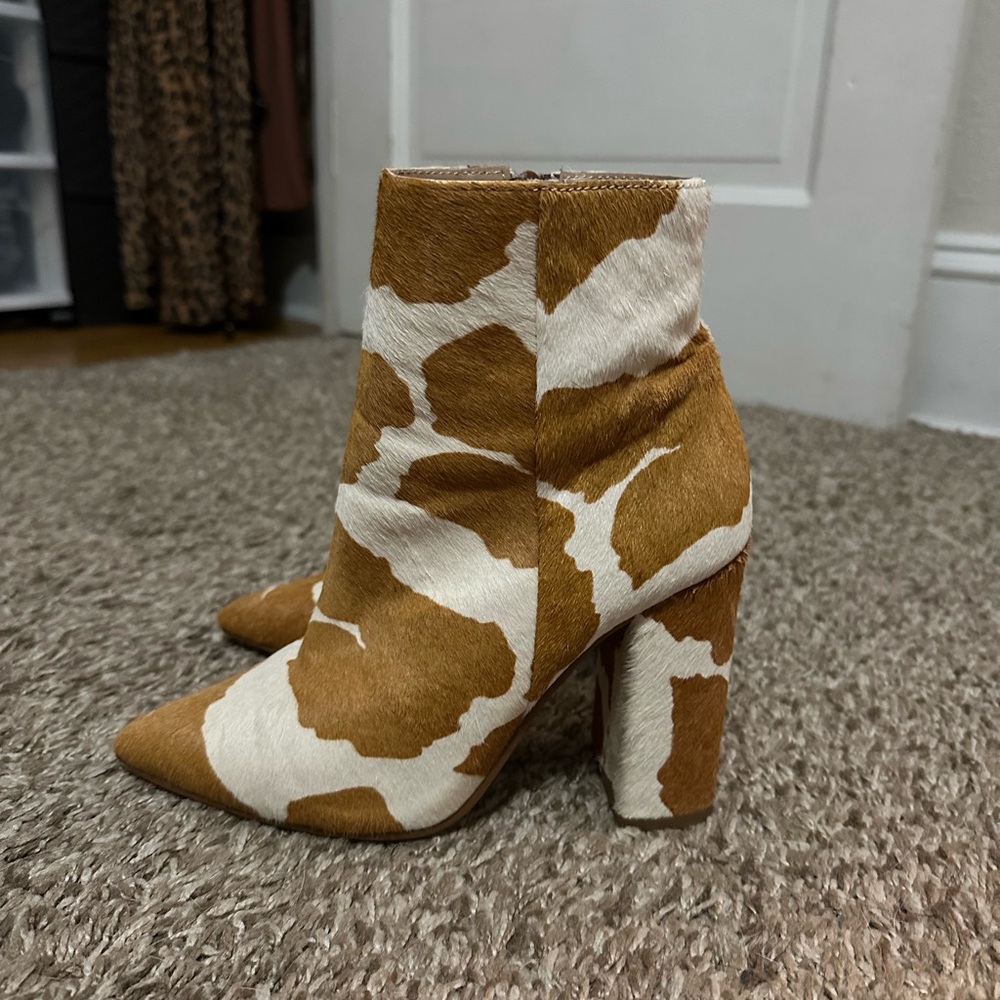 Steve Madden cowhide boots